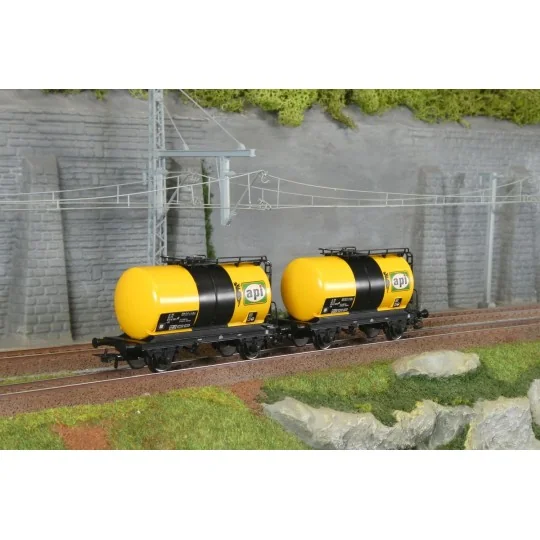 Set of 2 two-axle API tank wagons, FS - Rivarossi HR6566 - H0 HR6566-Set of 2 two-axle API tank wagons, FS - Rivarossi HR6566 - H0