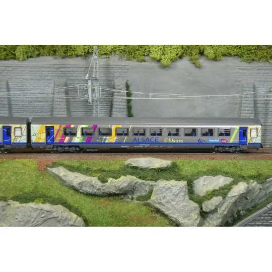 Set de 2 voitures voyageurs Corail Alsace, B11tu / B11tu, logo carm... Piko_97144-Set de 2 voitures voyageurs Corail Alsace, B11tu / B11tu, logo carmillon, SNCF - Piko 97144