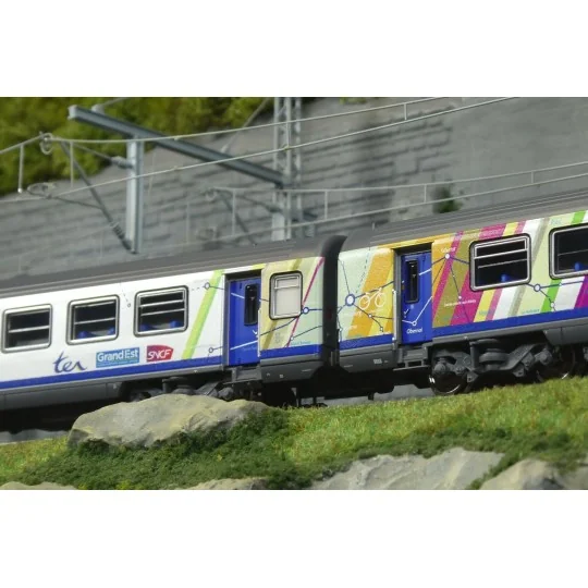 Set de 2 voitures voyageurs Corail Alsace, B11tu / B11tu, logo carm... Piko_97144-Set de 2 voitures voyageurs Corail Alsace, B11tu / B11tu, logo carmillon, SNCF - Piko 97144