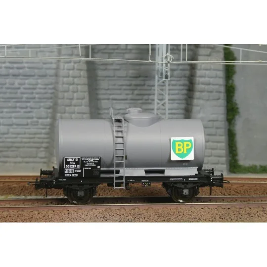 Ree Models WB875 Petroleum Tank Wagon, SNCF, BP WB-875-Ree Models WB875 Petroleum Tank Wagon, SNCF, BP