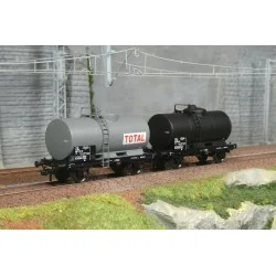 Ree models WB872 Set of 2 oil tank wagons, SNCF, TOTAL