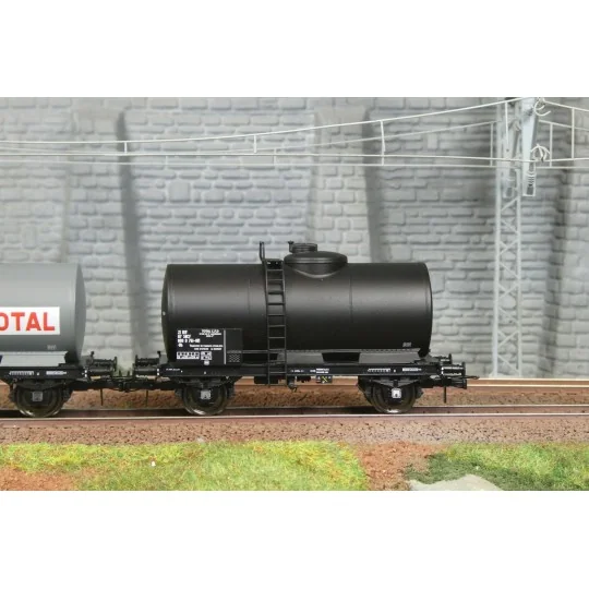 Ree models WB872 Set of 2 oil tank wagons, SNCF, TOTAL WB-872-Ree models WB872 Set of 2 oil tank wagons, SNCF, TOTAL