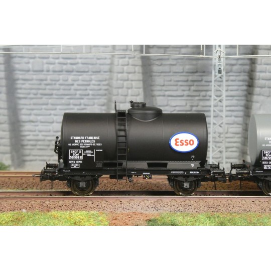 Ree Models WB870 Set of 2 Petrol Tank Wagons, SNCF, ESSO WB-870-Ree Models WB870 Set of 2 Petrol Tank Wagons, SNCF, ESSO - WB-870