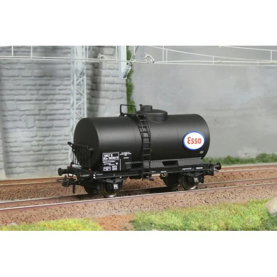 Ree models WB869 Petroleum Tank Wagon, SNCF, ESSO WB-869-Ree models WB869 Petroleum Tank Wagon, SNCF, ESSO