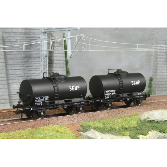 Ree models WB868 Set of 2 Petrol, SNCF, SGHP tank wagons WB-868-Ree models WB868 Set of 2 Petrol, SNCF, SGHP tank wagons - WB-868