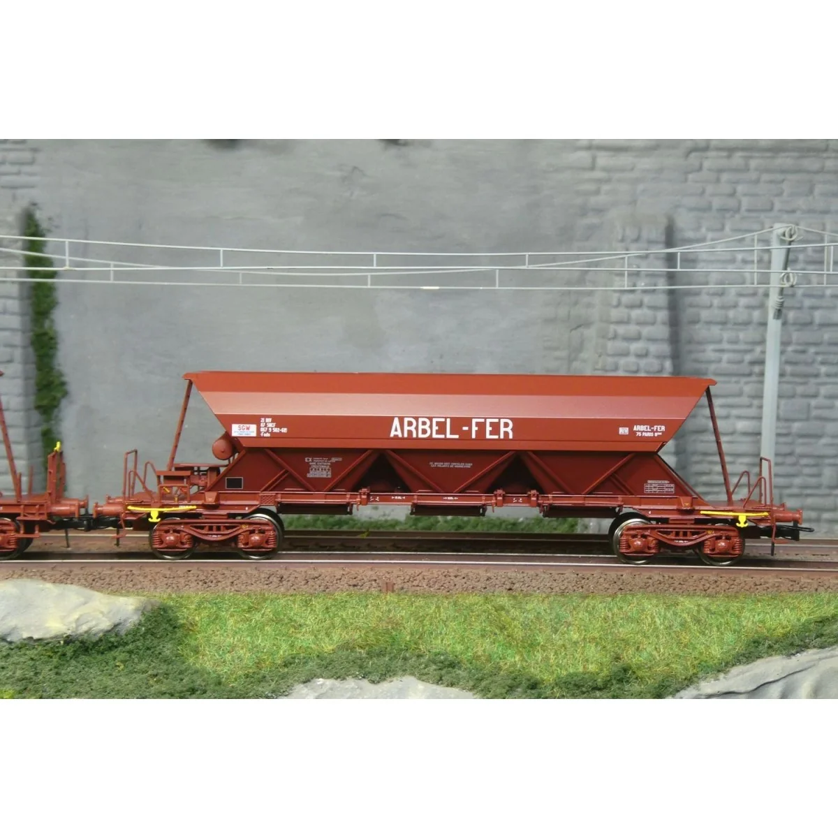 Ree Models WB859 Set of 3 EX Type 1 and 2 Hopper Wagons, SNCF, ARBE... Ree Models WB859 Set of 3 EX Type 1 and 2 Hopper Wagons, SNCF, ARBE...