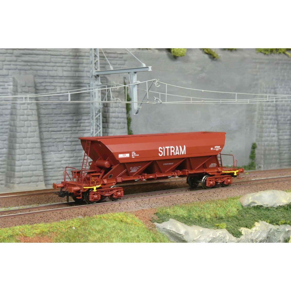 Ree models WB863 Hopper wagon EX Type 1, SNCF, SITRAM Ree models WB863 Hopper wagon EX Type 1, SNCF, SITRAM