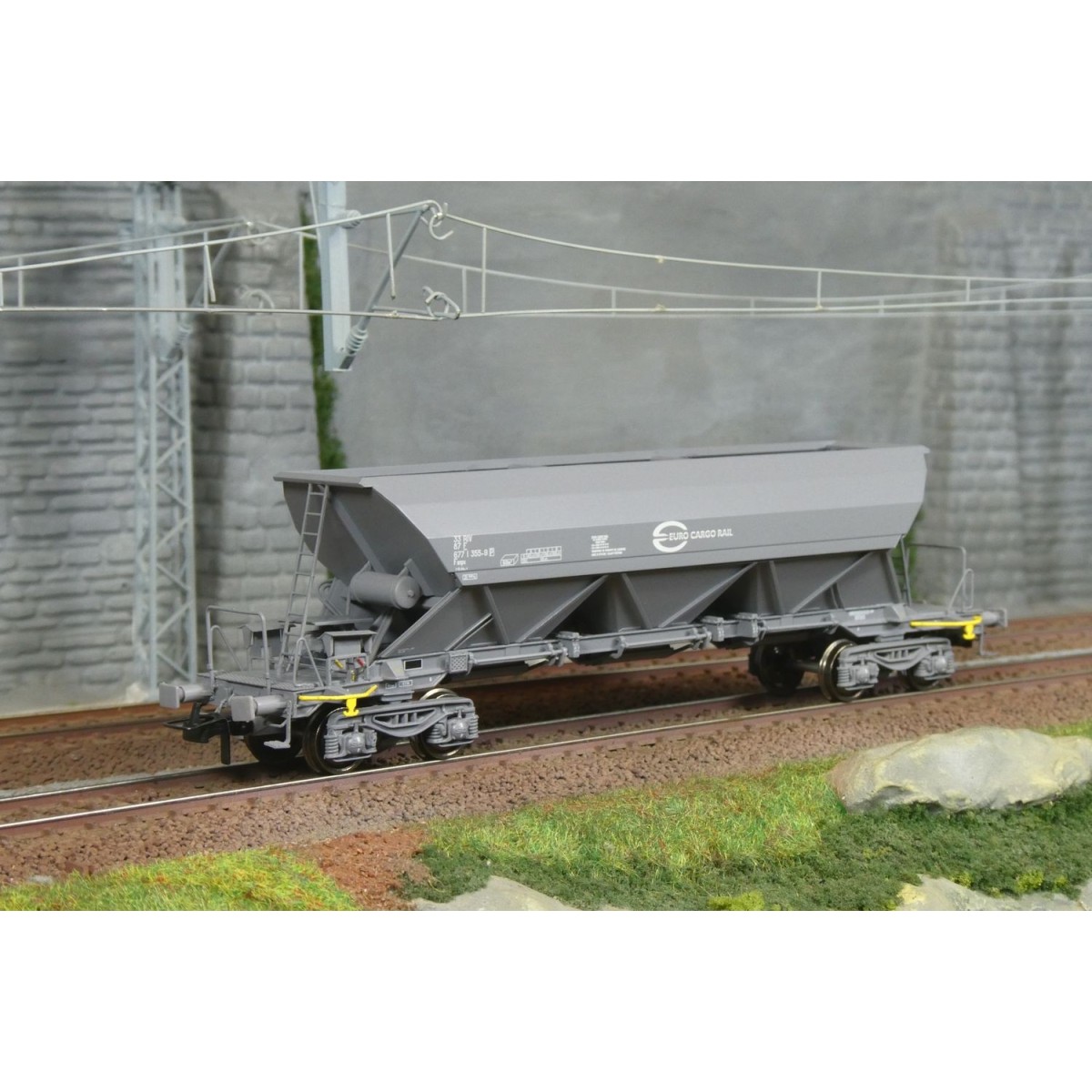 Ree Modeles WBECR-1 Set of 3 EX Type 1 hopper wagons, SNCF, ECR Ree Modeles WBECR-1 Set of 3 EX Type 1 hopper wagons, SNCF, ECR