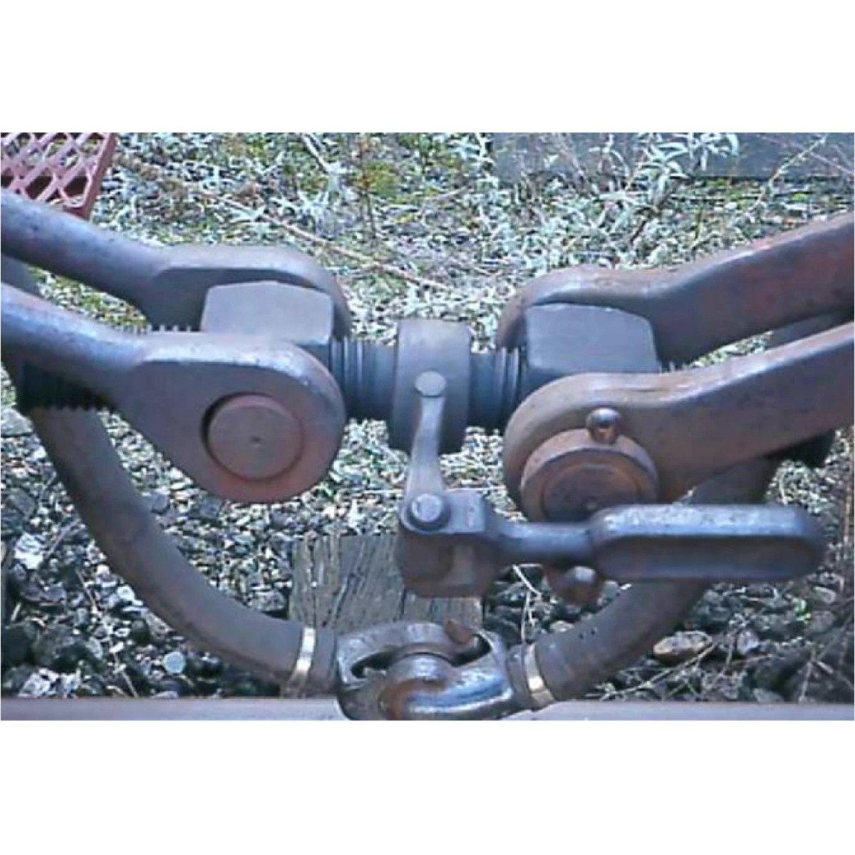 Attelage réaliste FRET - CG (x4) - Raility 401 Attelage réaliste FRET - CG (x4) - Raility 401