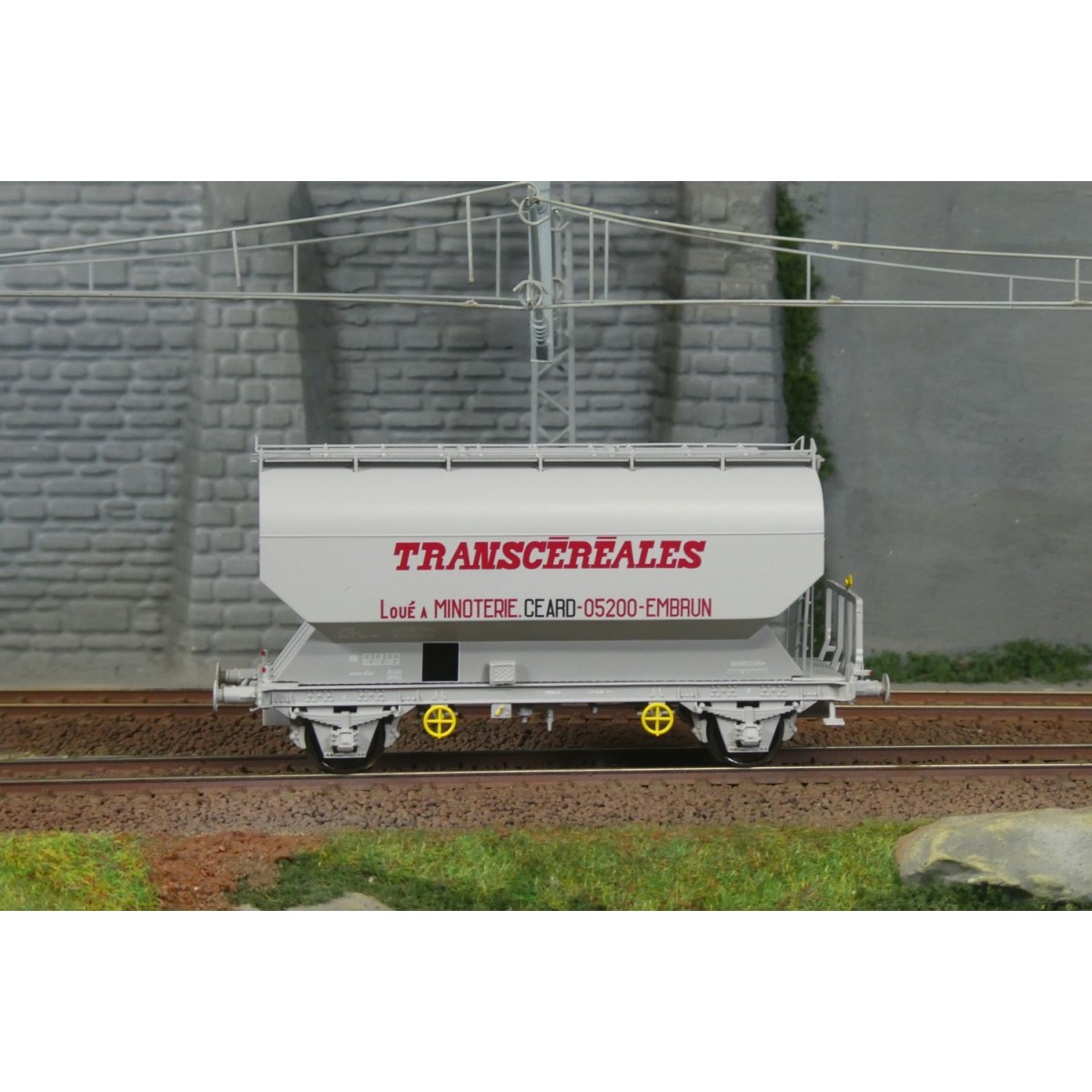 Fauvet-Girel TRANSCEREALES grain wagon "MINOTERIE CEARD" SNCF Ep. I... Fauvet-Girel TRANSCEREALES grain wagon "MINOTERIE CEARD" SNCF Ep. I...