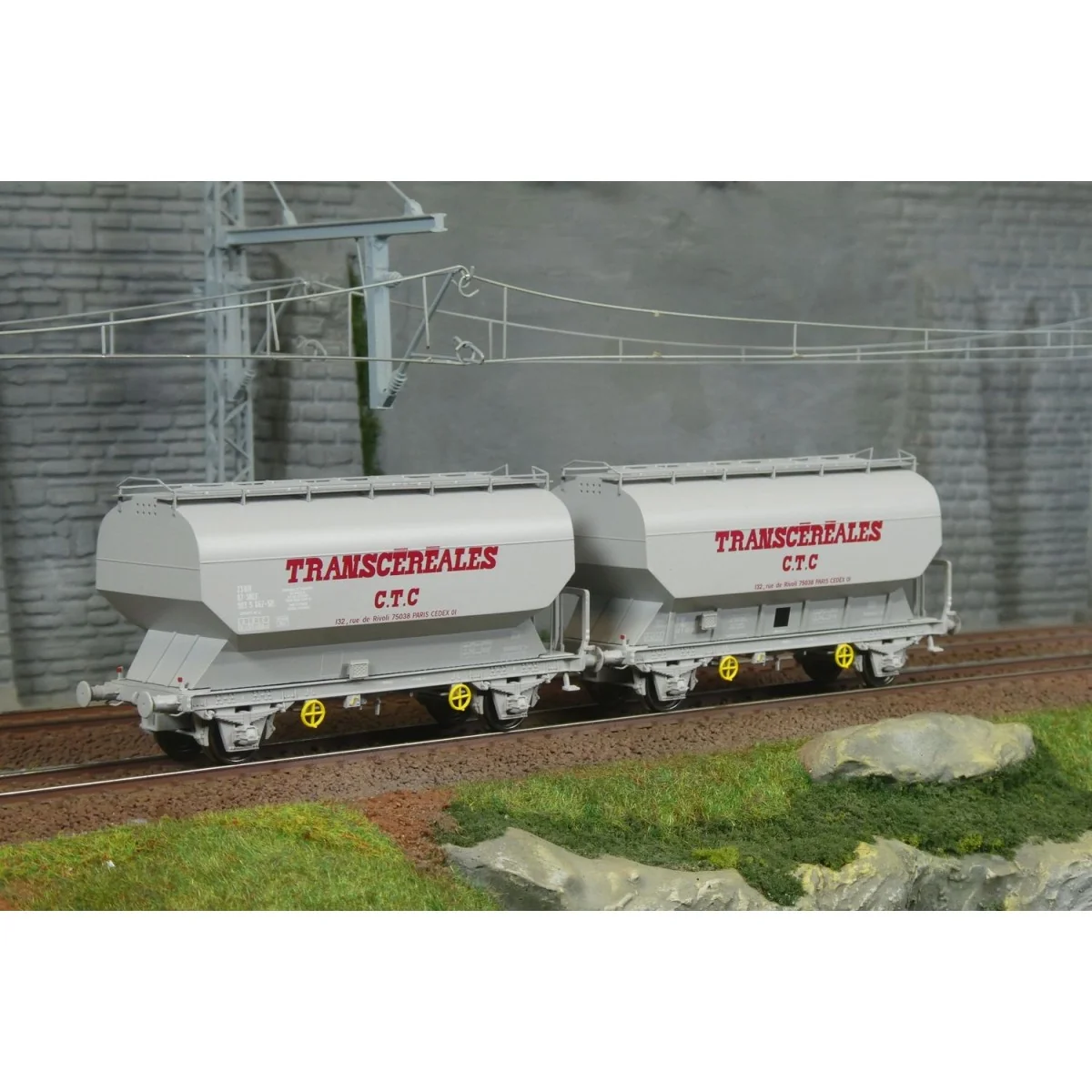 Set of 2 FAUVET-GIREL "CTC" SNCF grain wagons - REE WB885 - HO Set of 2 FAUVET-GIREL "CTC" SNCF grain wagons - REE WB885 - HO