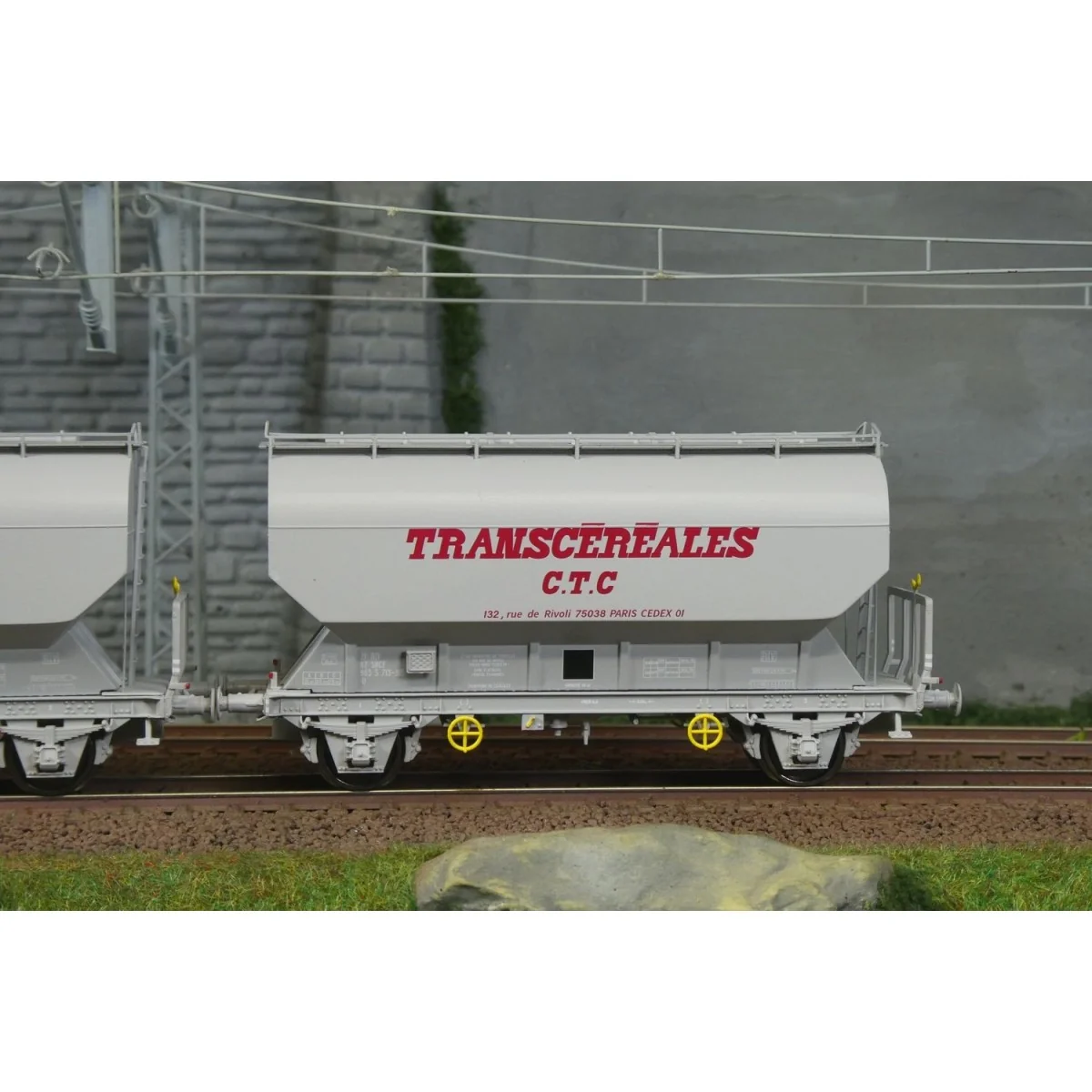 Set of 2 FAUVET-GIREL "CTC" SNCF grain wagons - REE WB885 - HO Set of 2 FAUVET-GIREL "CTC" SNCF grain wagons - REE WB885 - HO