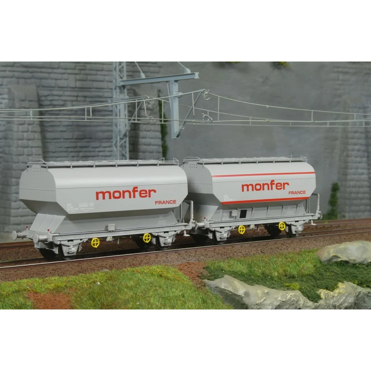 Set of 2 FAUVET-GIREL "MONFER" grain wagons, SNCF, Era IV - REE WB8...