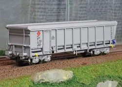 Ree Modeles Sud-Express WBSE-011 TAMS Hopper Wagon, grey, Y25 Bogie...