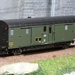 Ree Modeles VB311 Voiture fourgon OCEM 32, toit et bouts noirs, feux fonctionnels, REGION OUEST, SNCF Ree Modeles VB-311 - 1