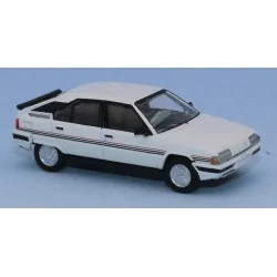 White Citroën BX car 1983 - PCX 870718 SAI 6491 - HO 1/87