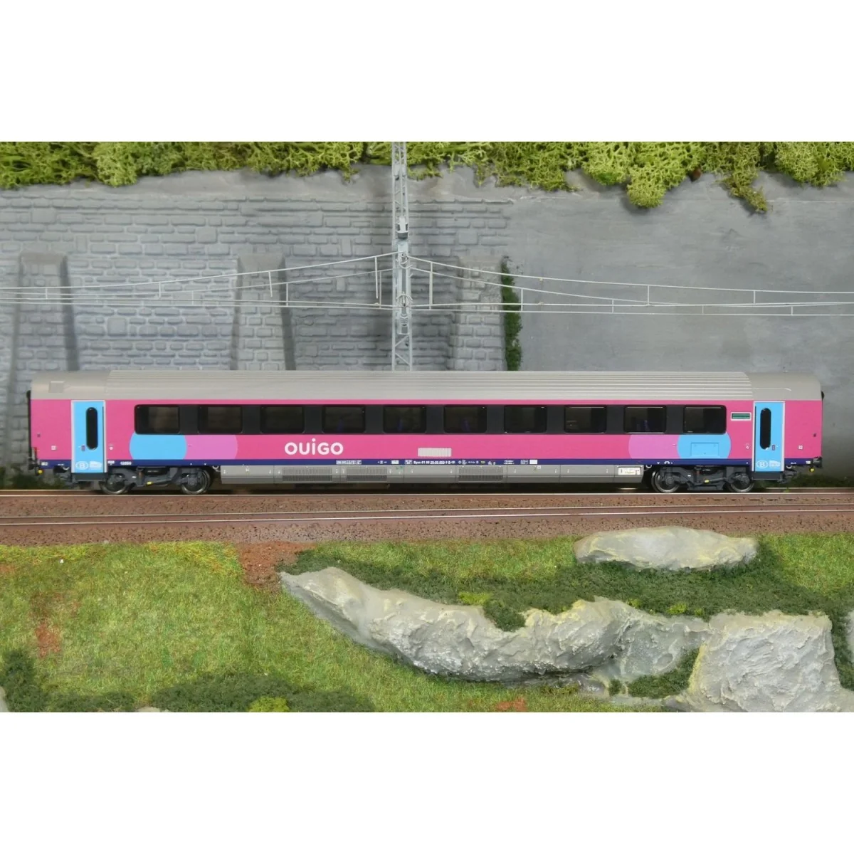 Set de 3 voitures voyageurs I11 OUIGO, SNCB / SNCF, LS Models 43058 HO