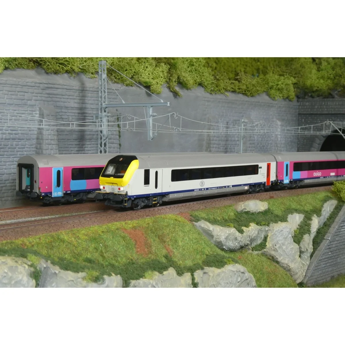 Set de 3 voitures voyageurs I11 OUIGO réversible, SNCB / SNCF, LS M...