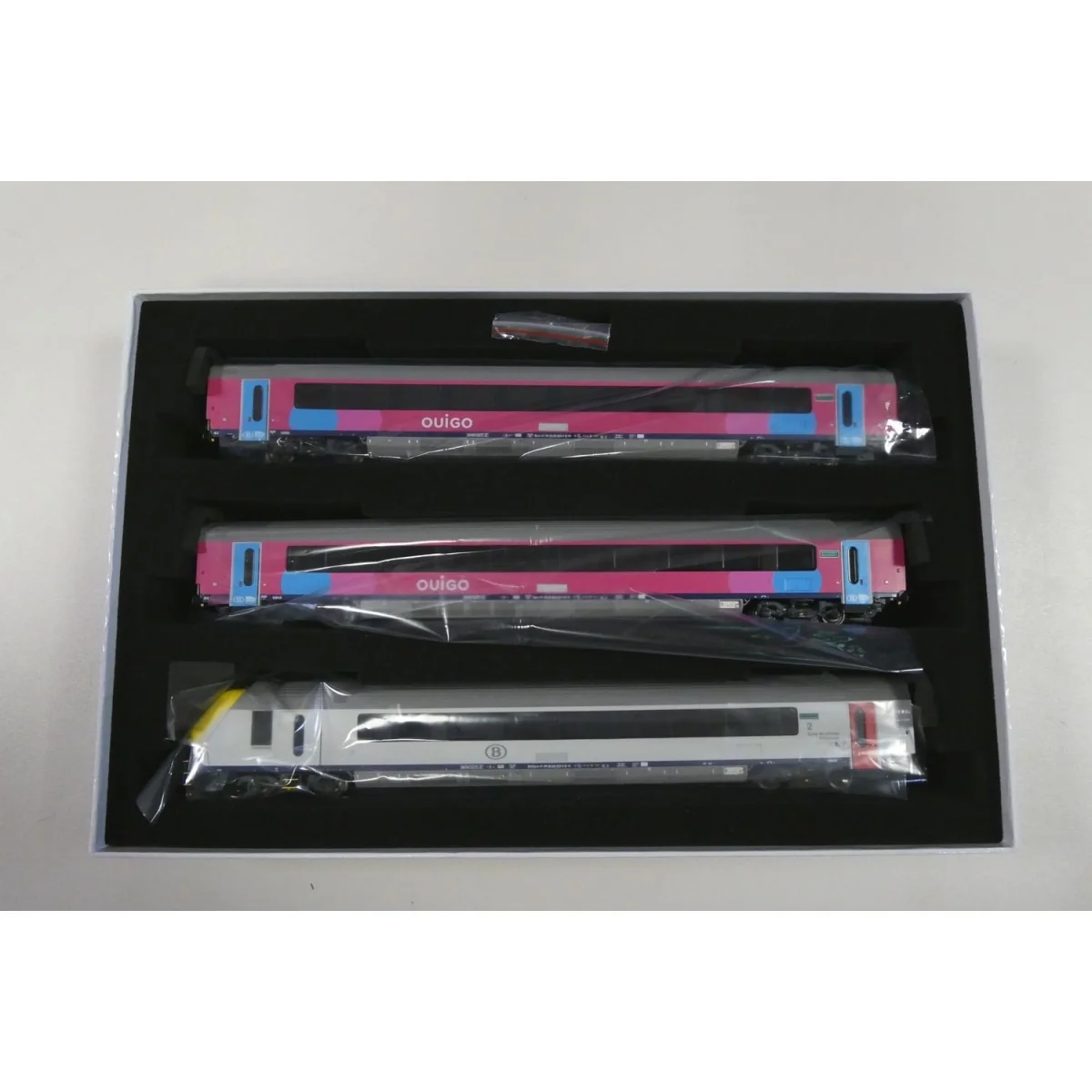 Set de 3 voitures voyageurs I11 OUIGO réversible, SNCB / SNCF, LS M...