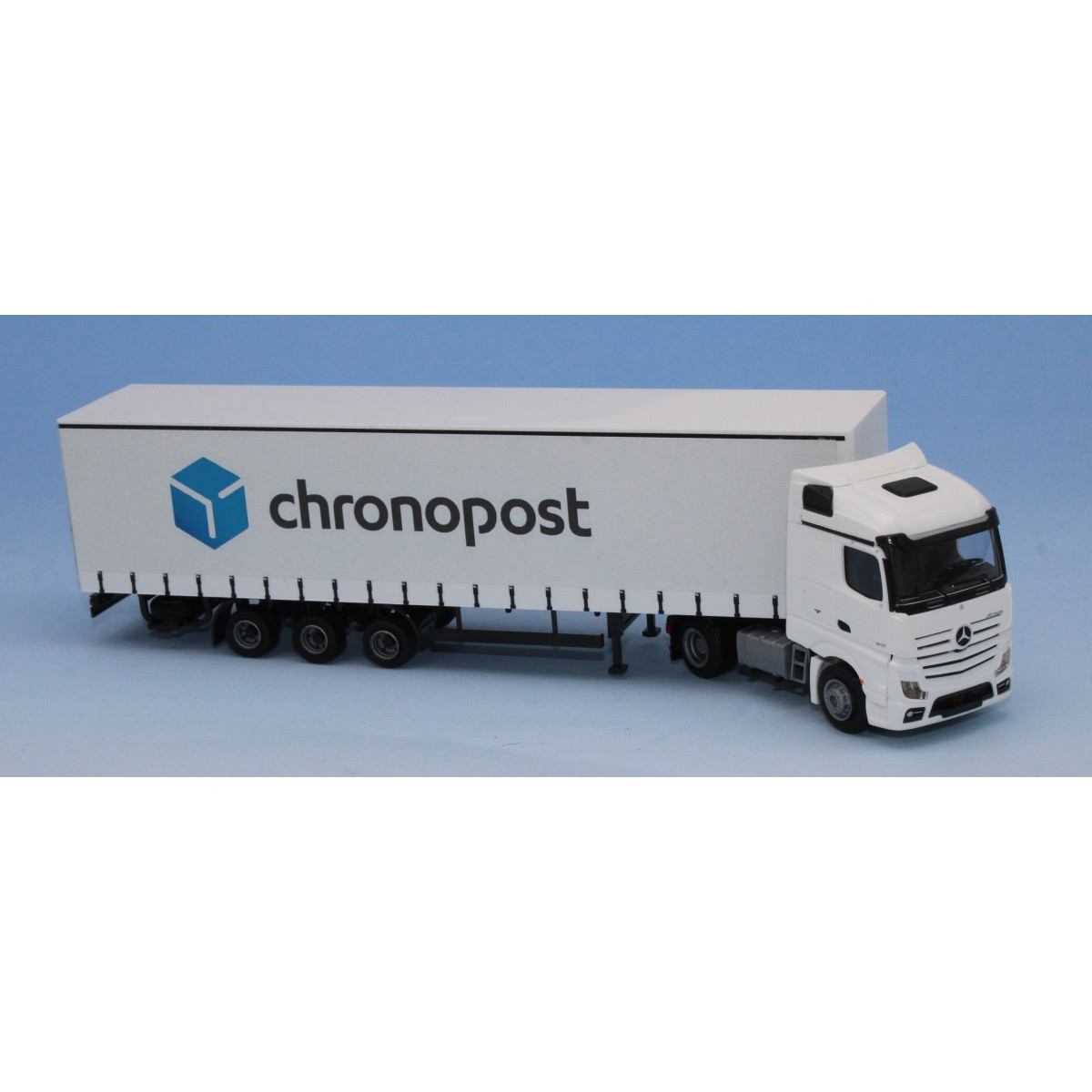 SAI 2750 Mercedes Actros2 Stream semi-trailer, and "Chronopost" tra...
