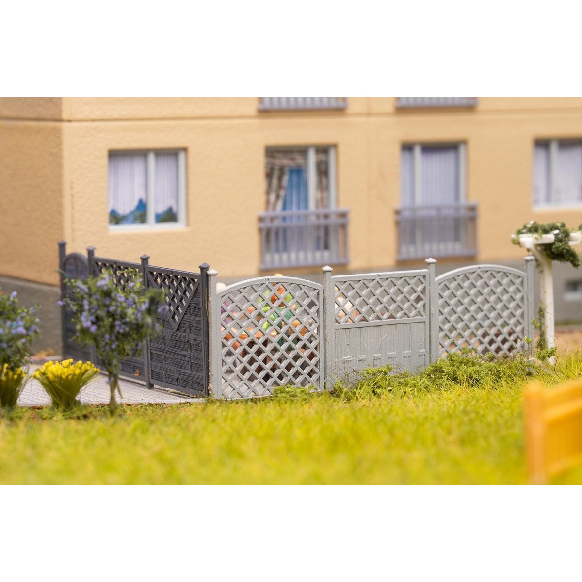 Privacy fence - Faller 180398 - HO 1/87