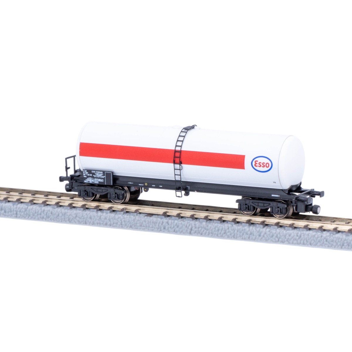 ANF long tank wagon, ESSO - AZAR MODELS W05-ES1 - Z scale 1/220 ANF long tank wagon, ESSO - AZAR MODELS W05-ES1 - Z scale 1/220