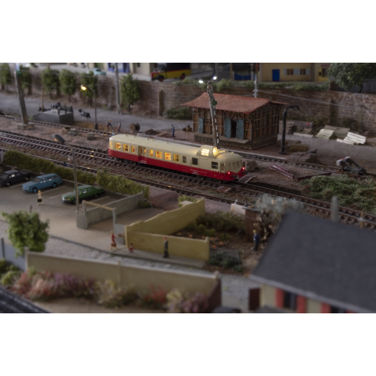 X3800 Picasso railcar, X3864 red/cream, digital - AZAR MODELS A02-0... AZAR_A02-01D-Azar L03-BE1A CC 6512 diesel locomotive, SNCF, Beton livery, Z scale