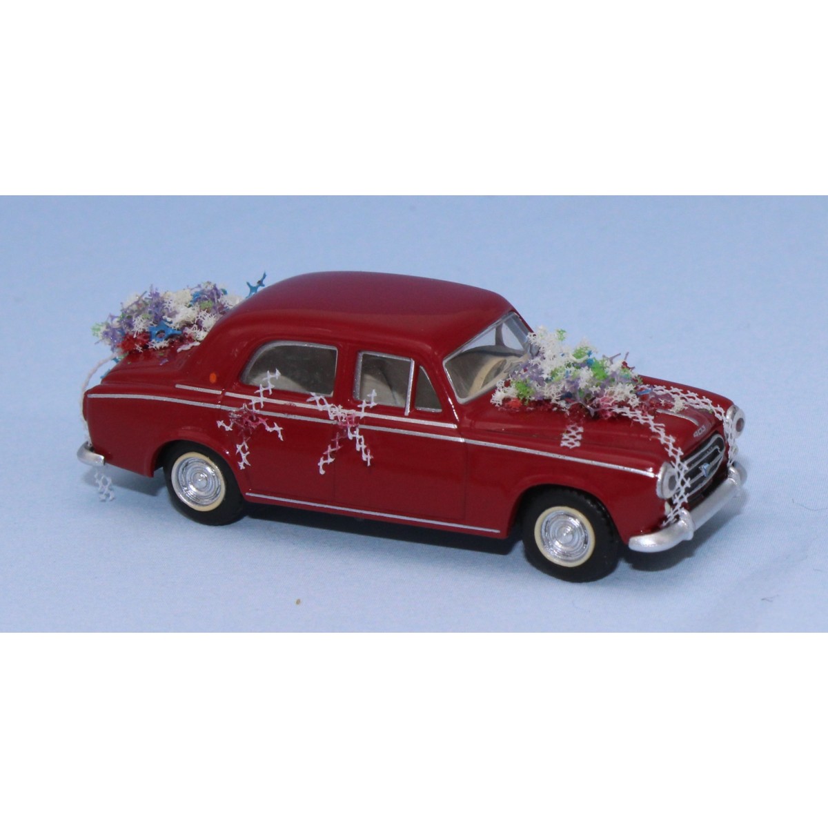 SAI 6216 Peugeot 403 8hp, ruby red, the wedding car - Sai_6216