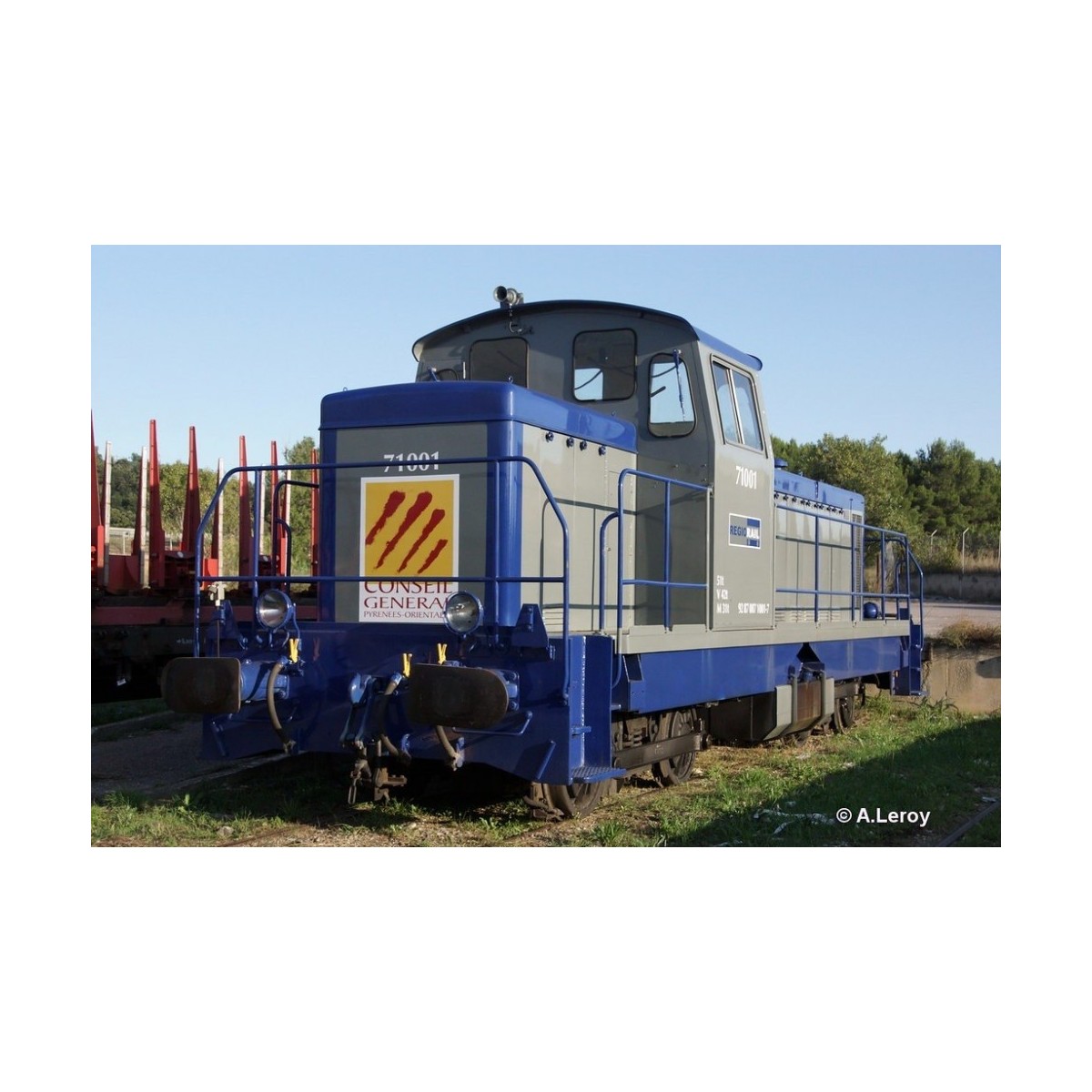 Locomotive diesel BB 71001, CCI Pyrénées-Orientales, digitale sonor... Locomotive diesel BB 71001, CCI Pyrénées-Orientales, digitale sonor...