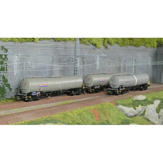 ROCO_6600197-Set of 3 Zacns NACCO tank wagons - Roco 6600197, H0 1/87