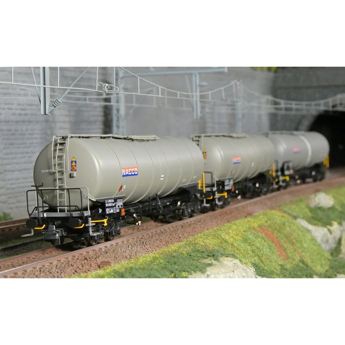 Set of 3 Zacns NACCO tank wagons - Roco 6600197, H0 1/87