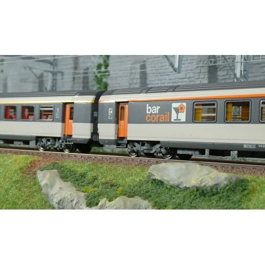 Set de 3 voitures VTU Corail avec voiture-bar B5rtux / A10tu / B11t... LSM_41996-Set de 3 voitures VTU Corail avec voiture-bar B5rtux / A10tu / B11tu - LS Models 41996 - HO