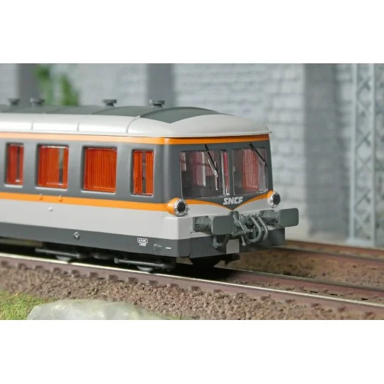 Autorail diesel "de tournée" X 3997 Picasso - Jouef HJ2618 - HO 1/87 HJ2618-Autorail diesel "de tournée" X 3997 Picasso - Jouef HJ2618 - HO 1/87