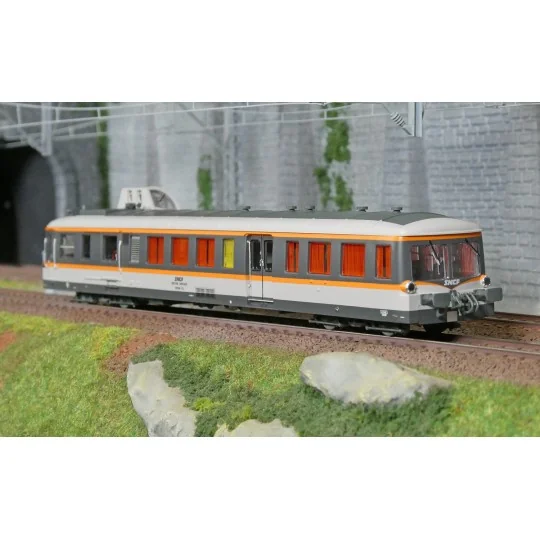 Autorail diesel "de tournée" X 3997 Picasso - Jouef HJ2618 - HO 1/87 HJ2618-Autorail diesel "de tournée" X 3997 Picasso - Jouef HJ2618 - HO 1/87