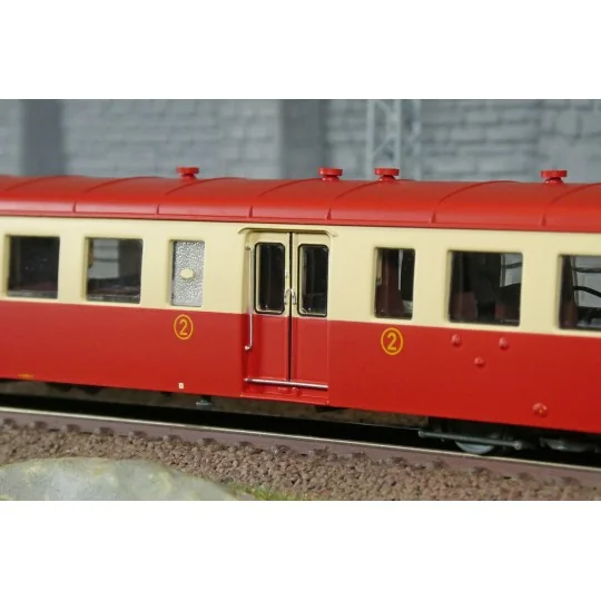 HJ2623-Autorail diesel X 3845 Picasso livrée rouge/crème avec toit rouge - Jouef HJ2623 - HO 1/87