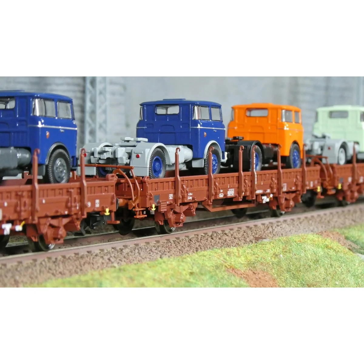 Coffret de wagons porte-véhicules type Ks 3300 et Ks 3301, DR - Tri...