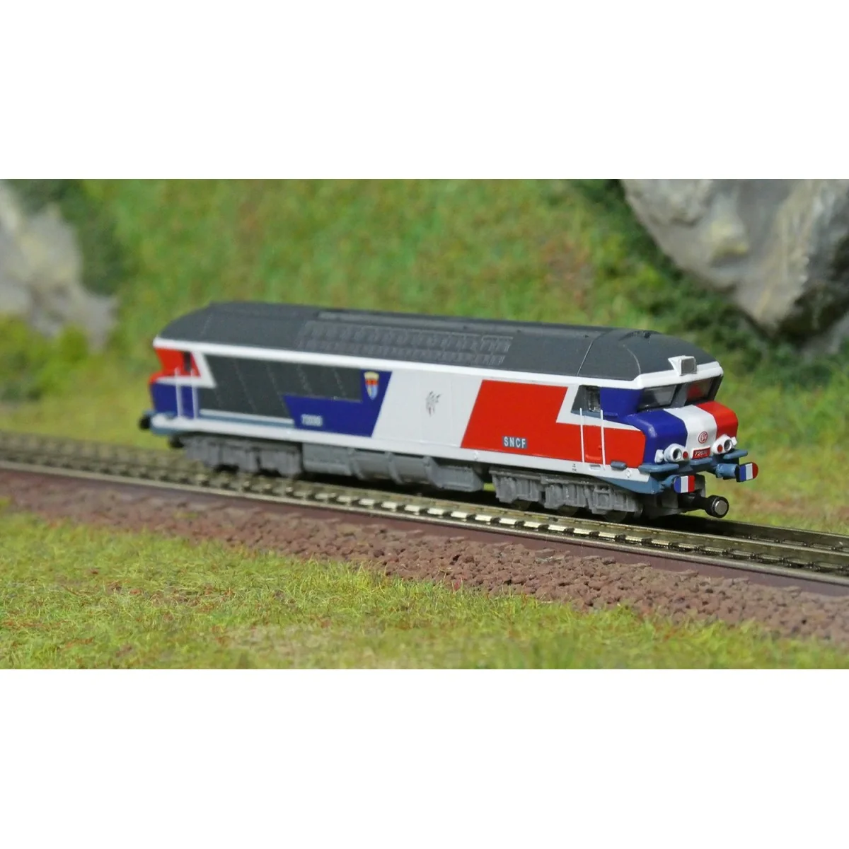 CC72030 bicentennial tricolor locomotive - AZAR MODELS L02-BLBD - Z... CC72030 bicentennial tricolor locomotive - AZAR MODELS L02-BLBD - Z...