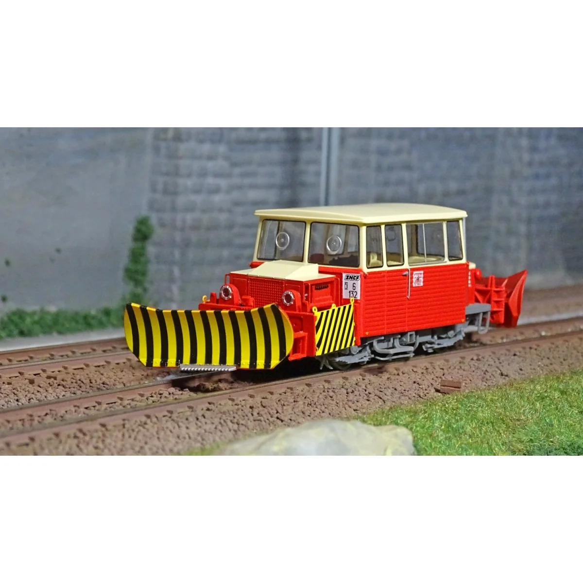 Ree Modeles MB-108 Draisine DU65 Snowplow, headlight with clips, So...