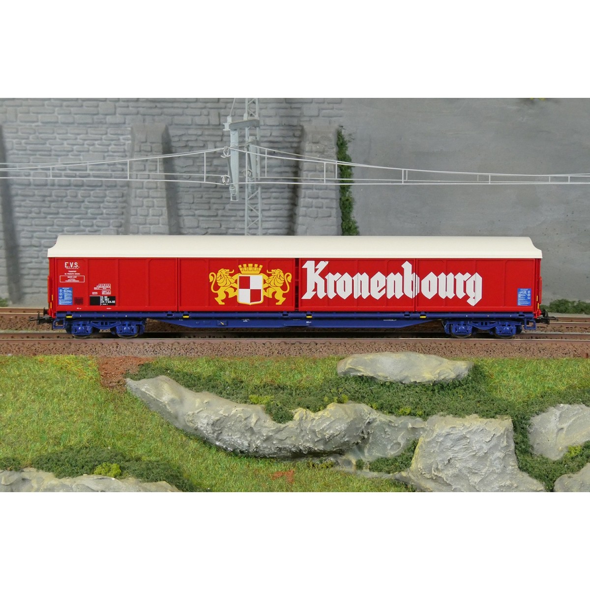Wagon à parois coulissantes Habis Kronenbourg Jouef HJ6322 HO 1/87