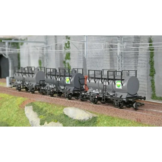 Set of 3 tank wagons with 3 tanks, DB era III - Märklin 46491 - H0 Marklin_46491-Set of 2 Shimmns Märklin 47230 Ermewa wagons, Era VI, H0