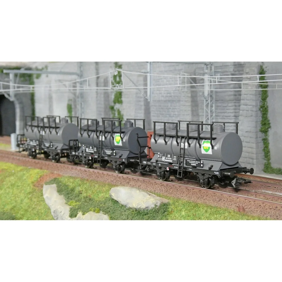 Coffret 3 wagons-citernes 3 cuves, DB ép. III - Märklin 46491 - H0