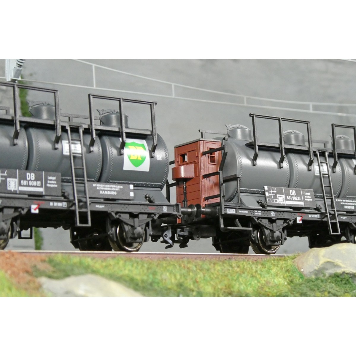 Coffret 3 wagons-citernes 3 cuves, DB ép. III - Märklin 46491 - H0 Coffret 3 wagons-citernes 3 cuves, DB ép. III - Märklin 46491 - H0