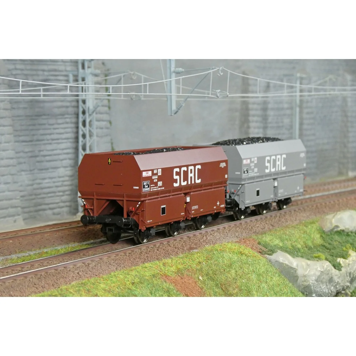 Coffret de 2 wagons coke MH45 SNCF, SCRC - REE WB960 - HO 1/87