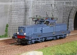 Jouef HJ2400S BB 12055 electric locomotive, originally delivered in...