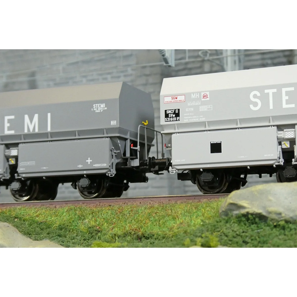 Set of 2 SNCF MH45 coke wagons, STEMI - REE WB961 - HO 1/87 Set of 2 SNCF MH45 coke wagons, STEMI - REE WB961 - HO 1/87