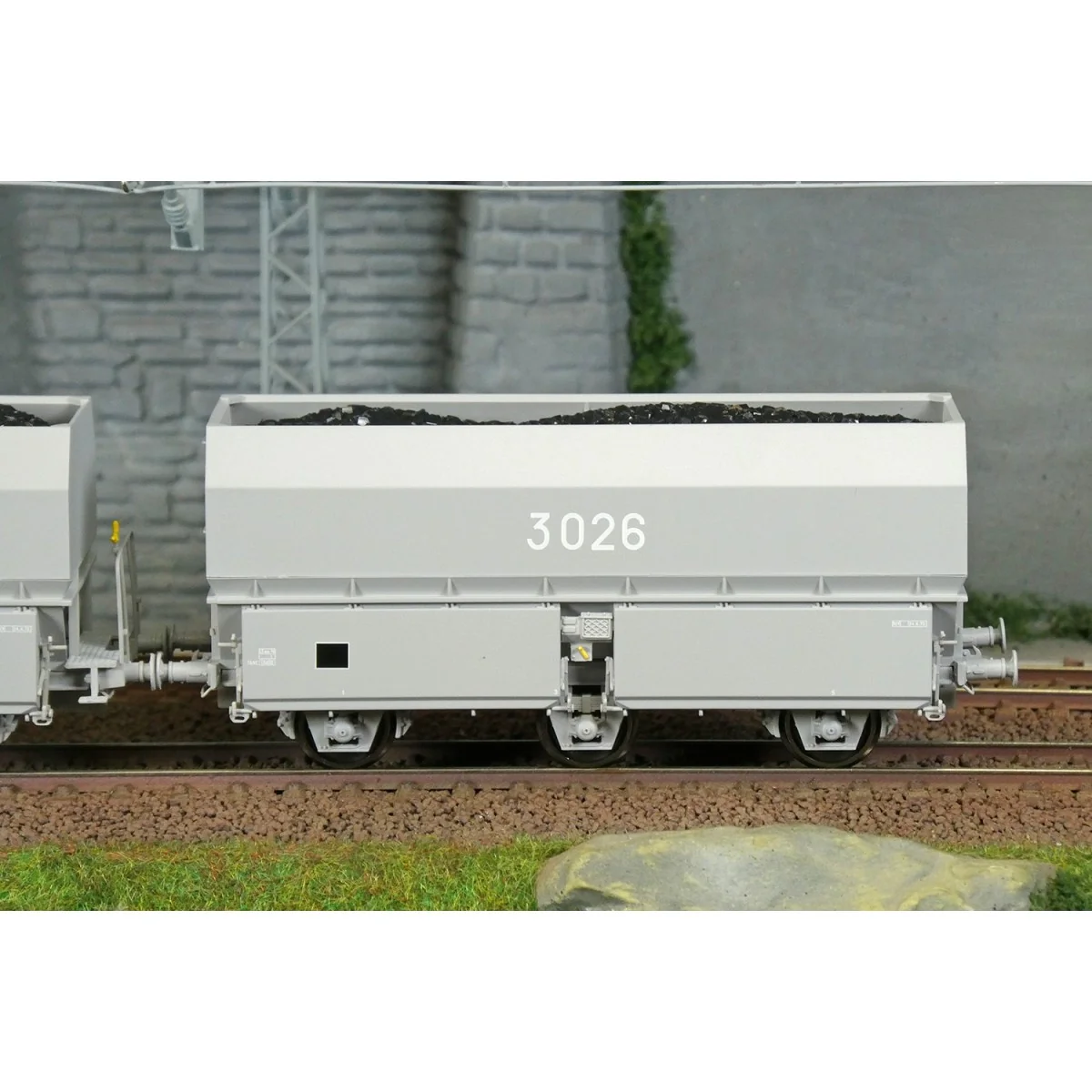Coffret de 2 wagons coke MH45 SNCF, HBL - REE WB966 - HO 1/87