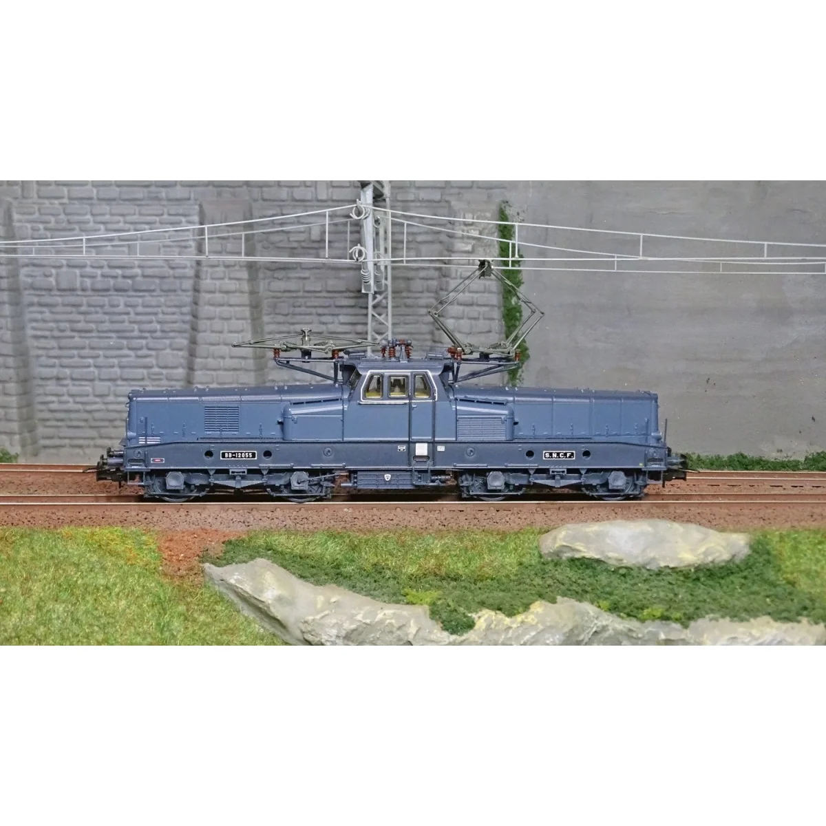 Jouef HJ2400S Locomotive electrique BB 12055, livré d'origine bleu, sans miofiltres, digitale sonore Jouef HJ2400S - 2