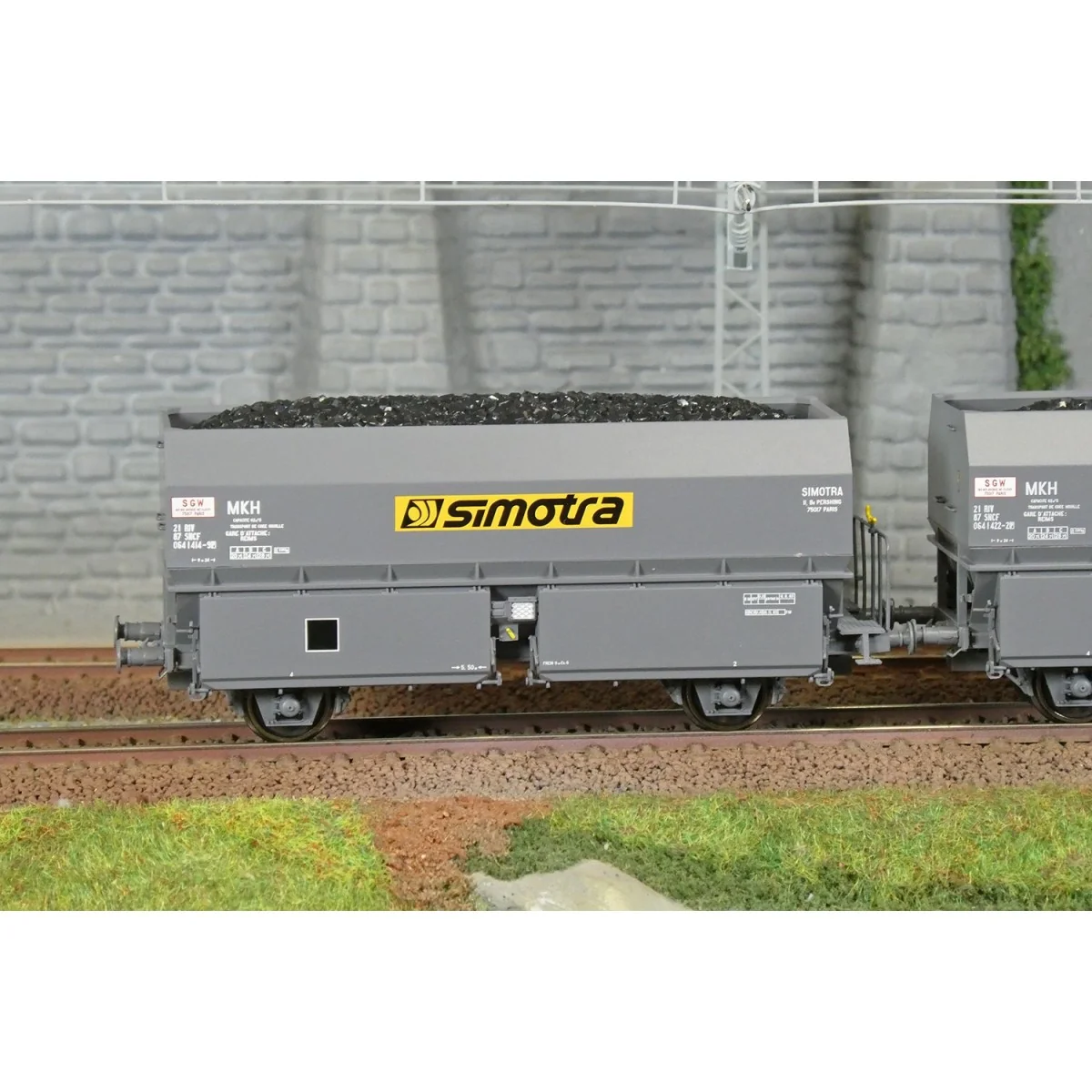 Coffret de 2 wagons coke MH45 SNCF, SIMOTRA - REE WB968 - HO 1/87