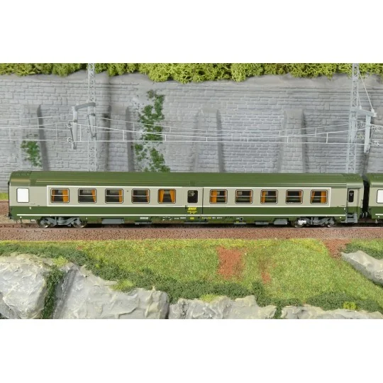 JM-045-Set de 2 voitures AMBULANCE vert/gris, logo encadré jaune - REE JM045 - HO 1/87
