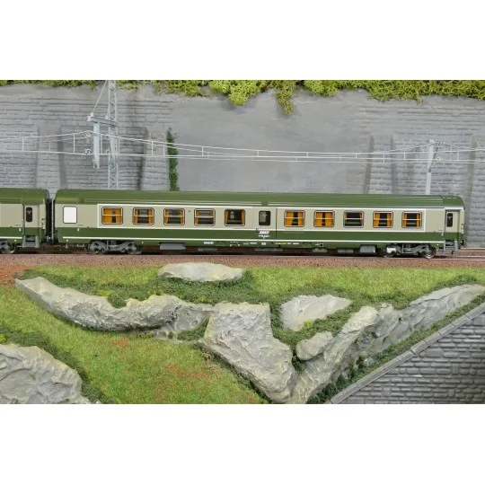 JM-047-Set de 2 voitures AMBULANCE vert/gris, logo encadré blanc - REE JM047 - HO 1/87